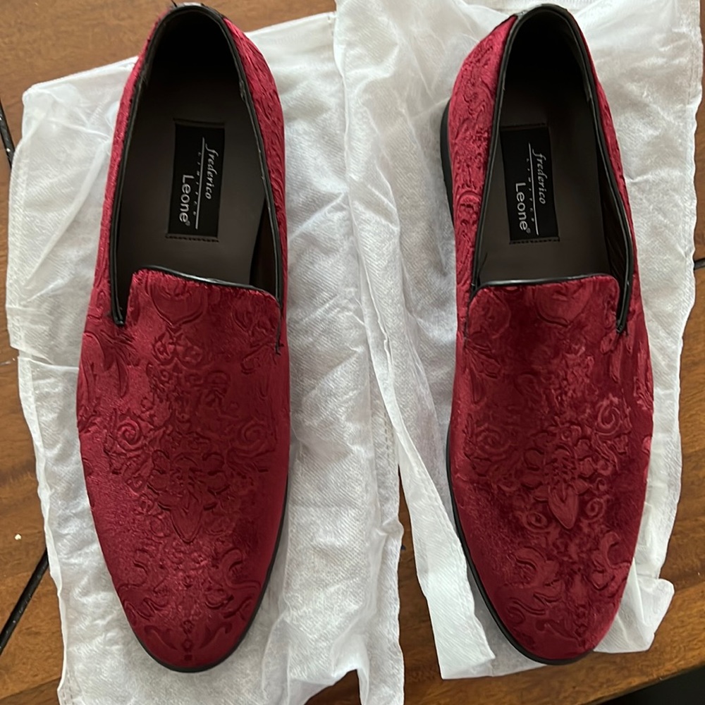 Red Velvet Men’s dress shoes